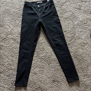 Levi's Women's Black Skinny Jeans